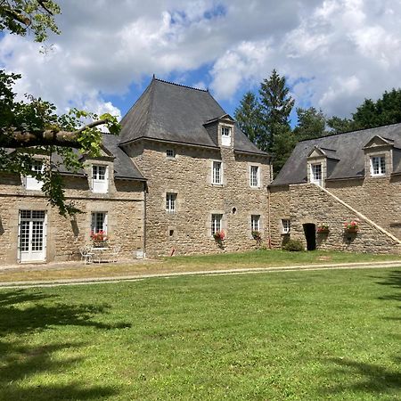 Malansac Manoir De Saint-Fiacre Bed & Breakfast エクステリア 写真